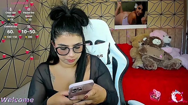 vane lopez  online show from September 23, 6:00 pm