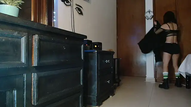 MINI Petite online show from March 29, 11:27 pm