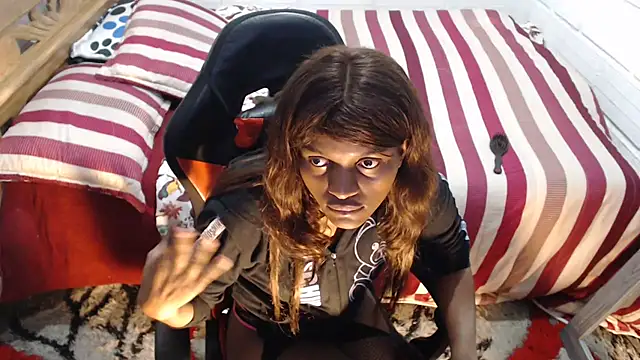 sexyjustin202 online show from December 5, 1:36 am