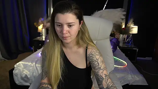 AmellyMilly online show from January 17, 1:38 pm