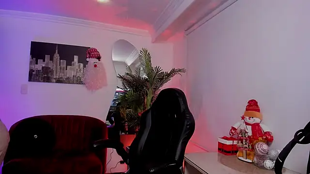 Meghan320 online show from January 5, 11:37 am