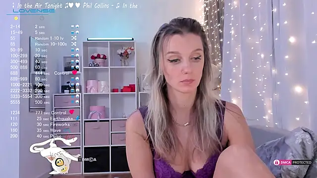 Karamelsw  online show from January 19, 4:44 am