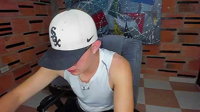 patrik 027 online show from February 5, 8:14 pm