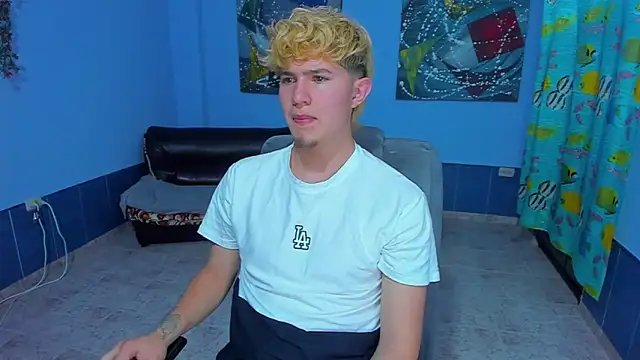 patrik 027 online show from September 8, 6:29 pm