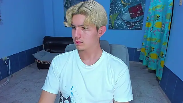 patrik 027 online show from October 28, 7:34 am