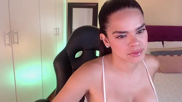 Mafer Meow online show from March 2, 7:02 pm