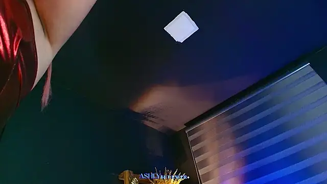Snapshot of AshlyBetancurX chatting on October 3, 12:18 am AshlyBetancurX online show from October 3, 12:18 am
