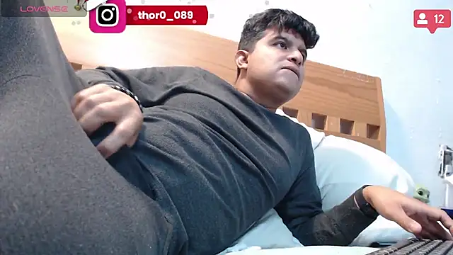 thor000089 online show from December 18, 7:30 pm