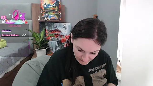 Stacy Davice online show from March 14, 8:49 pm