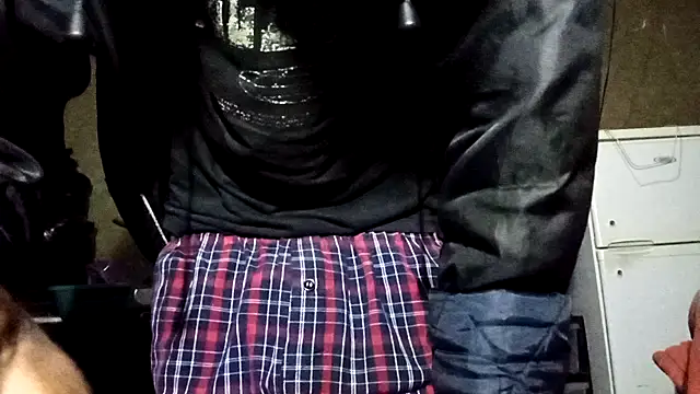 clintsix online show from April 22, 10:22 pm