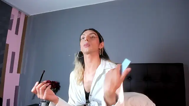 Snapshot of Victoria_Badgal_ chatting on November 19, 8:20 pm Victoria Badgal online show from November 19, 8:20 pm