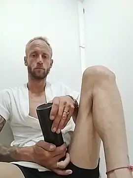 Happypotplants online show from February 13, 11:45 pm