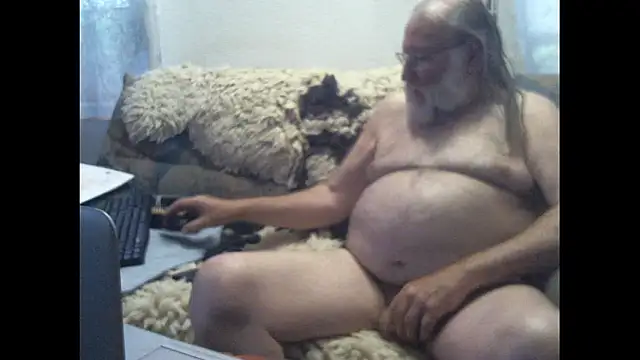 SexySantaC online show from June 4, 6:36 pm