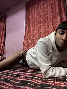 Sexyslimguyy online show from January 2, 2:13 pm