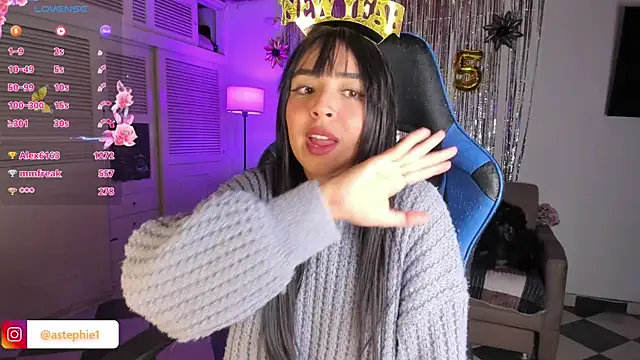 Miss Nicole online show from January 1, 6:37 am