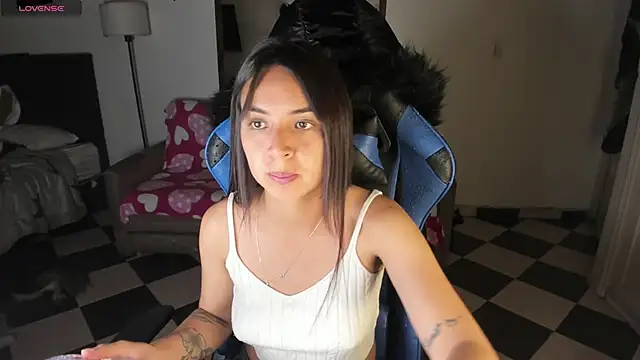 Miss Nicole online show from March 7, 2:25 am