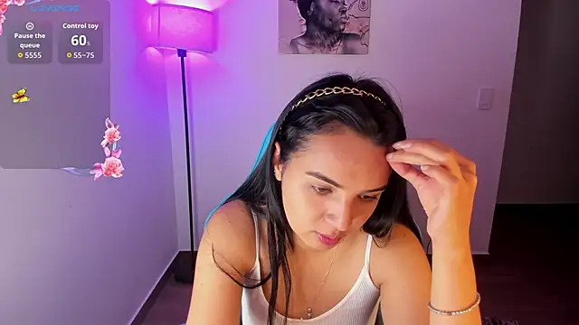 Miss Nicole online show from April 25, 6:49 pm