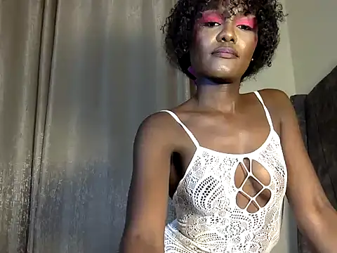 HarlotyQueen online show from November 16, 5:40 pm