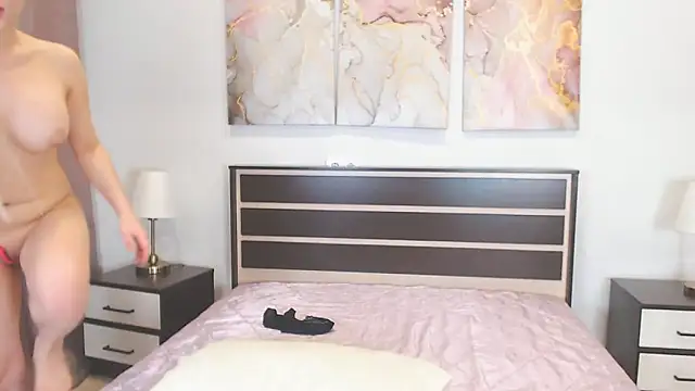 Yulianna Smith online show from December 15, 11:09 pm