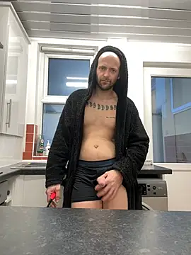 bigguy101 online show from January 1, 8:56 am