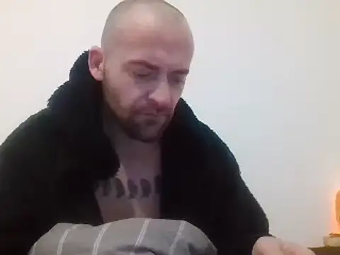 bigguy101 online show from January 3, 6:11 am