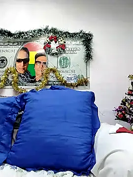 NWC4LYF online show from December 21, 9:55 am