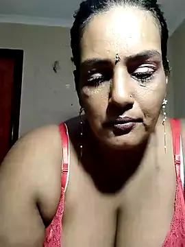 NWC4LYF online show from April 13, 8:36 pm