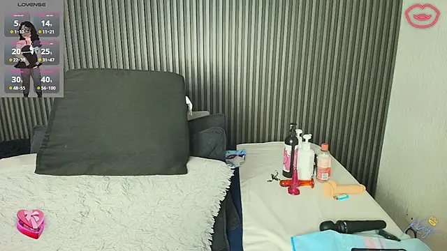 hazel milf online show from April 23, 12:29 pm