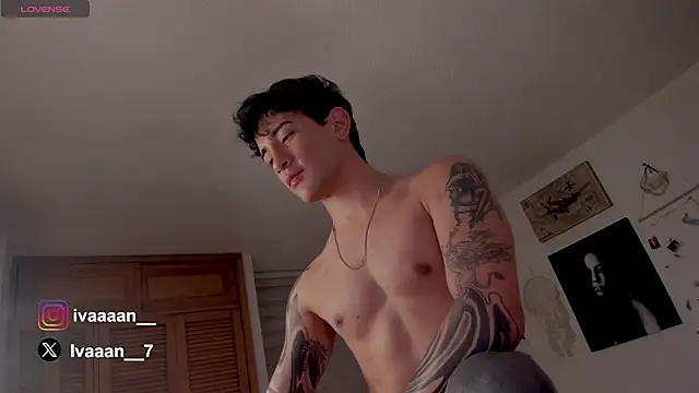 ivaaaan  online show from January 21, 10:41 pm