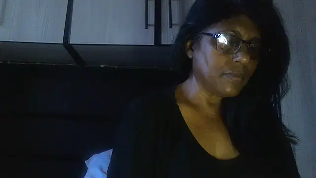 MsAttitude online show from February 5, 7:39 am