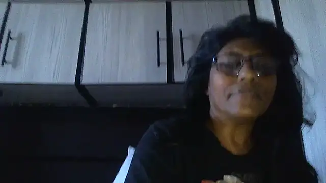 MsAttitude online show from March 6, 7:47 am