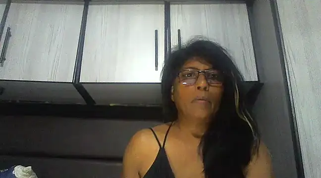 MsAttitude online show from March 18, 4:37 pm