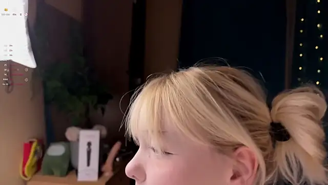 LisaLaas online show from February 13, 8:27 pm