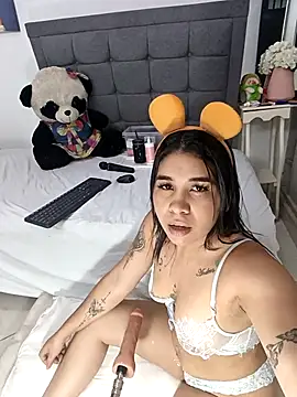 Snapshot of KIannaNicole chatting on September 19, 3:19 am KIannaNicole online show from September 19, 3:19 am