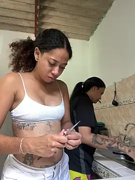 Miley and Vash online show from December 22, 6:37 pm