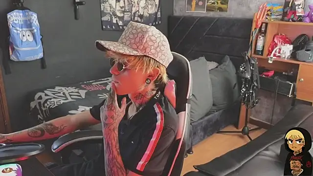 AcidMilo online show from December 19, 4:47 pm