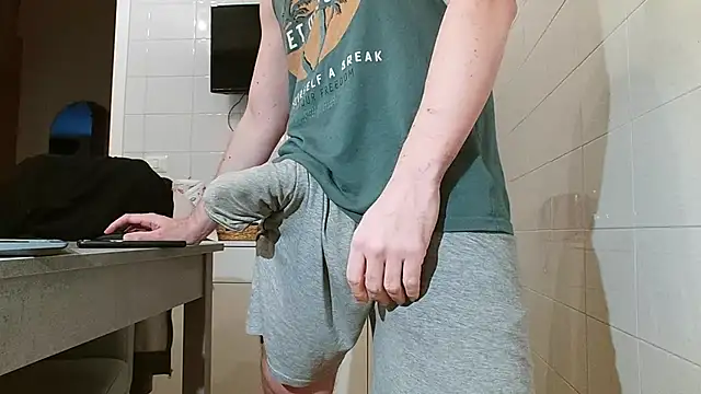 Snapshot of asa92921 chatting on December 27, 3:15 pm asa92921 online show from December 27, 3:15 pm