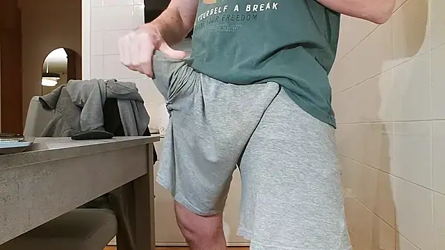 Snapshot of asa92921 chatting on January 16, 5:12 pm asa92921 online show from January 16, 5:12 pm