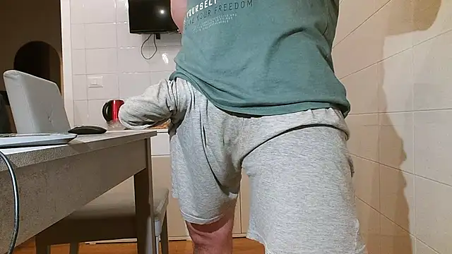 Snapshot of asa92921 chatting on February 1, 4:54 pm asa92921 online show from February 1, 4:54 pm