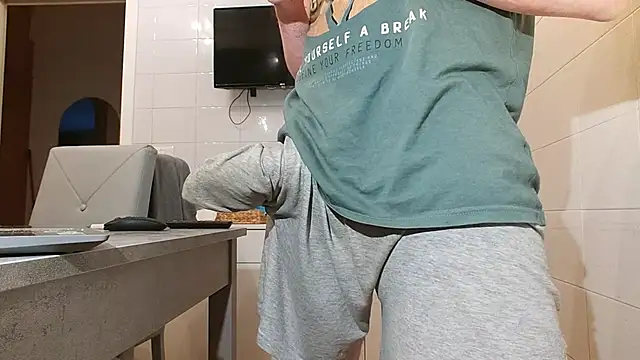 Snapshot of asa92921 chatting on March 6, 4:49 pm asa92921 online show from March 6, 4:49 pm