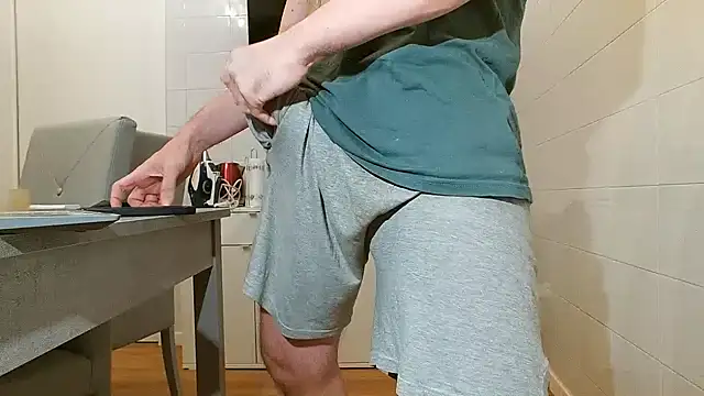 Snapshot of asa92921 chatting on September 15, 3:45 pm asa92921 online show from September 15, 3:45 pm