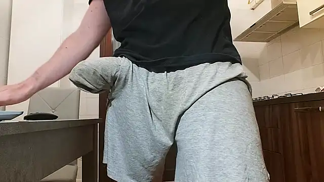 Snapshot of asa92921 chatting on October 6, 3:42 pm asa92921 online show from October 6, 3:42 pm