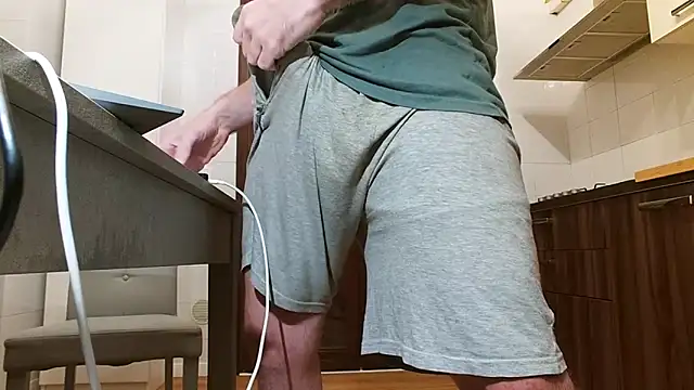 Snapshot of asa92921 chatting on October 23, 2:16 pm asa92921 online show from October 23, 2:16 pm