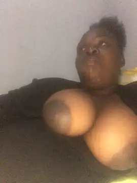 Snapshot of sweett_shaley chatting on September 12, 5:13 pm sweett shaley online show from September 12, 5:13 pm