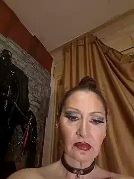 Snapshot of dominatrixredsonyja chatting on February 9, 12:49 am dominatrixredsonyja online show from February 9, 12:49 am