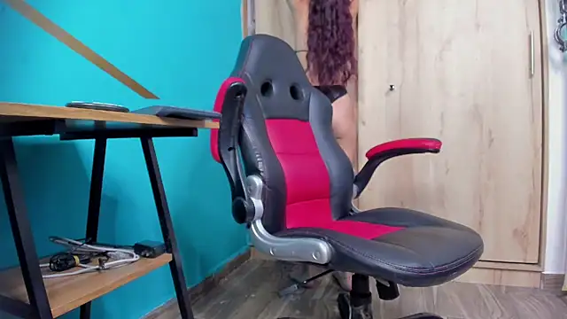 sophieandmarkls online show from December 27, 9:54 pm