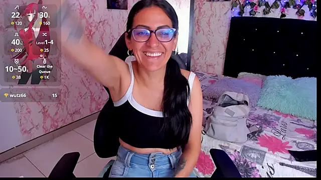 alma blue online show from December 8, 10:36 pm