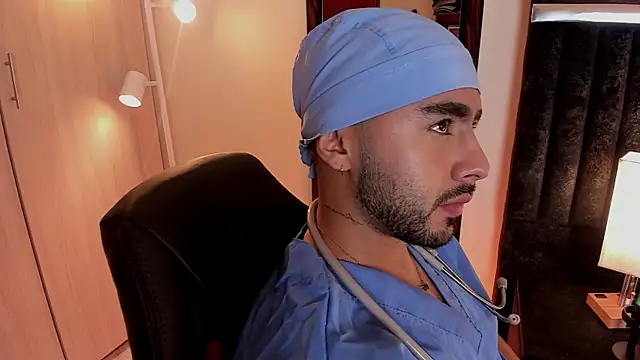 ItsMeEros online show from October 21, 10:10 pm