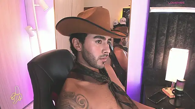 ItsMeEros online show from March 28, 10:31 pm