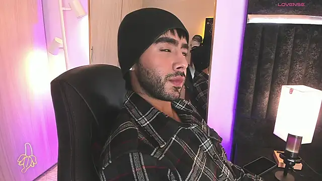 ItsMeEros online show from April 20, 11:39 pm